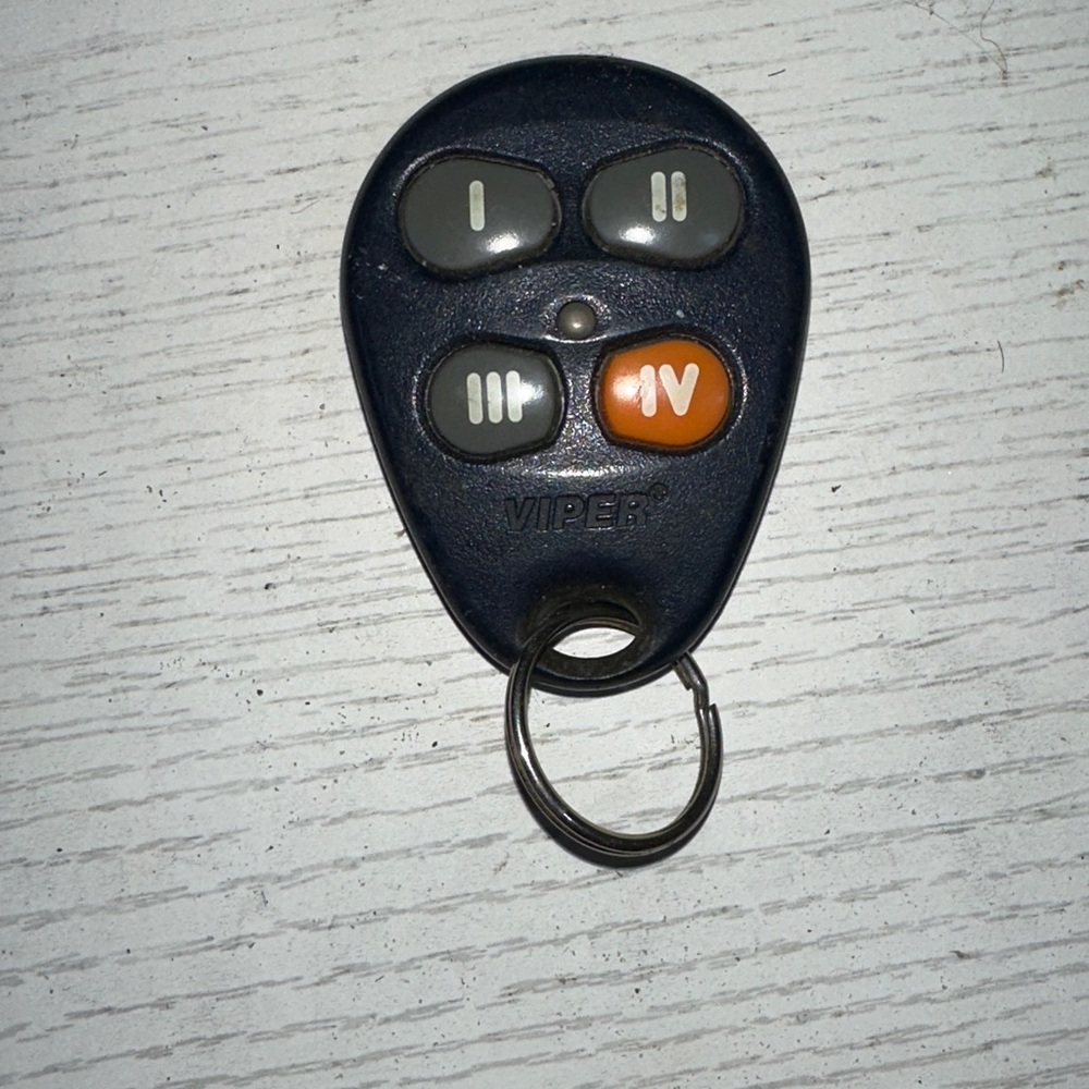 Viper Keyless Entry Remote Fob - Picture 5 of 5